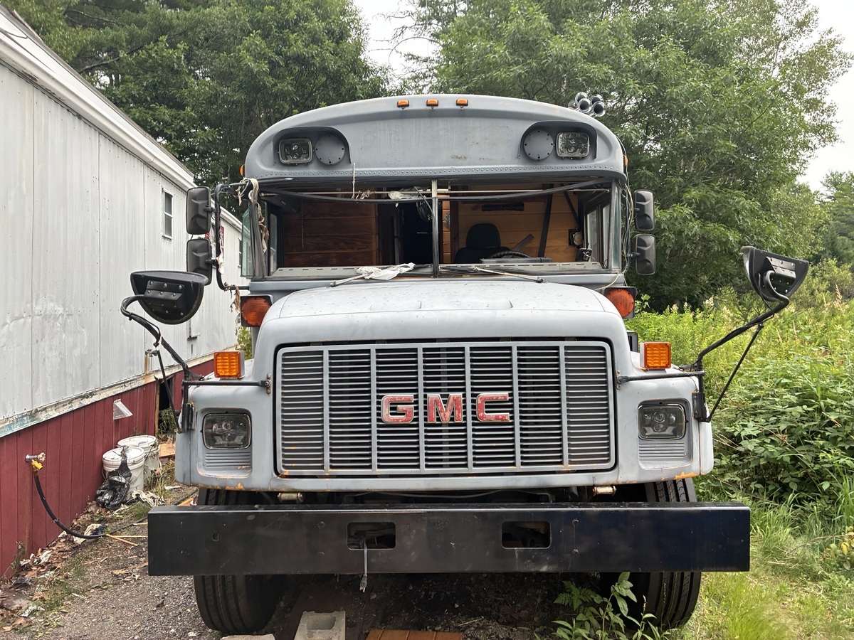 Man dies of injuries from earlier propane explosion on converted Ellsworth bus