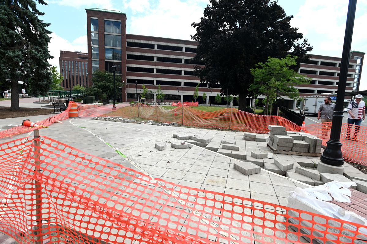 Pickering Square construction still not done