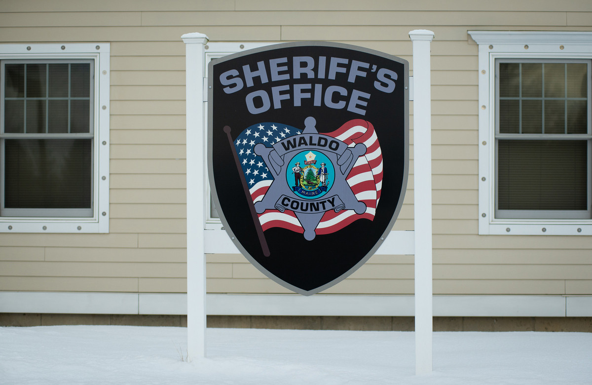 Man dies in Northport crash