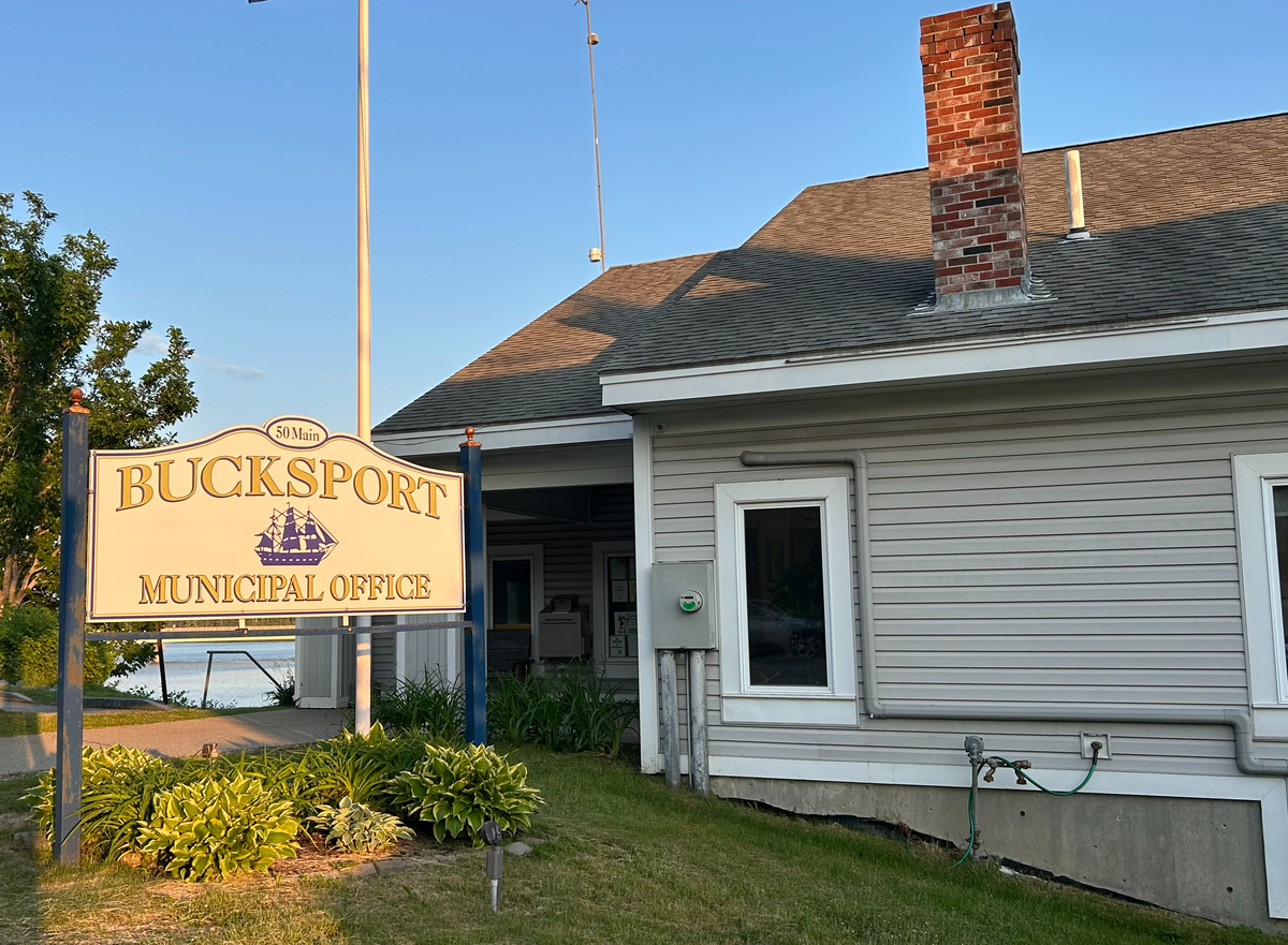 Bucksport to elect at least 1 new town councilor in November