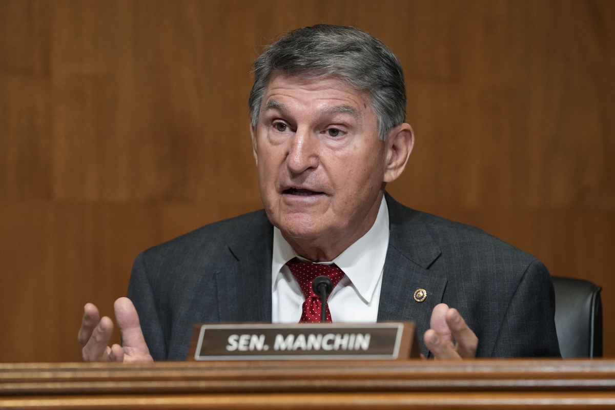 Joe Manchin will campaign Wednesday for Susan Collins in Maine